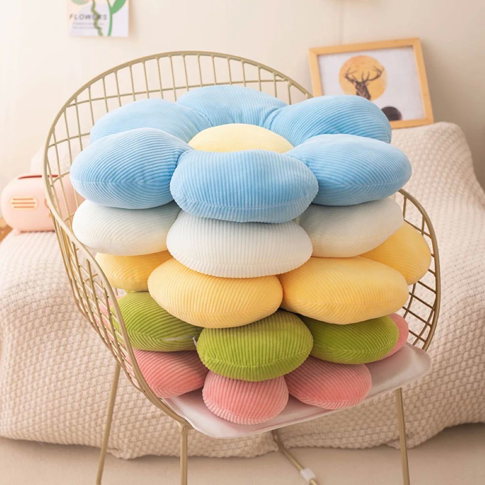 Flower-Shaped Pillow Cushion Anime Theme Plush, Cute Plush T