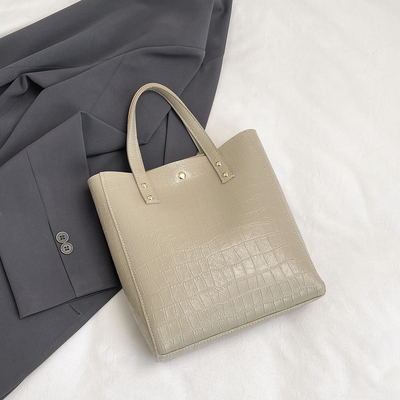 波卓尔鳄鱼纹大容量通勤托特包