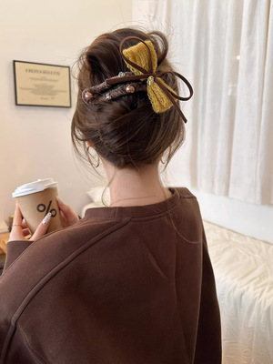 黄色针织蝴蝶结大号鸭嘴夹子发夹女后脑勺2025新款高级感盘发抓夹