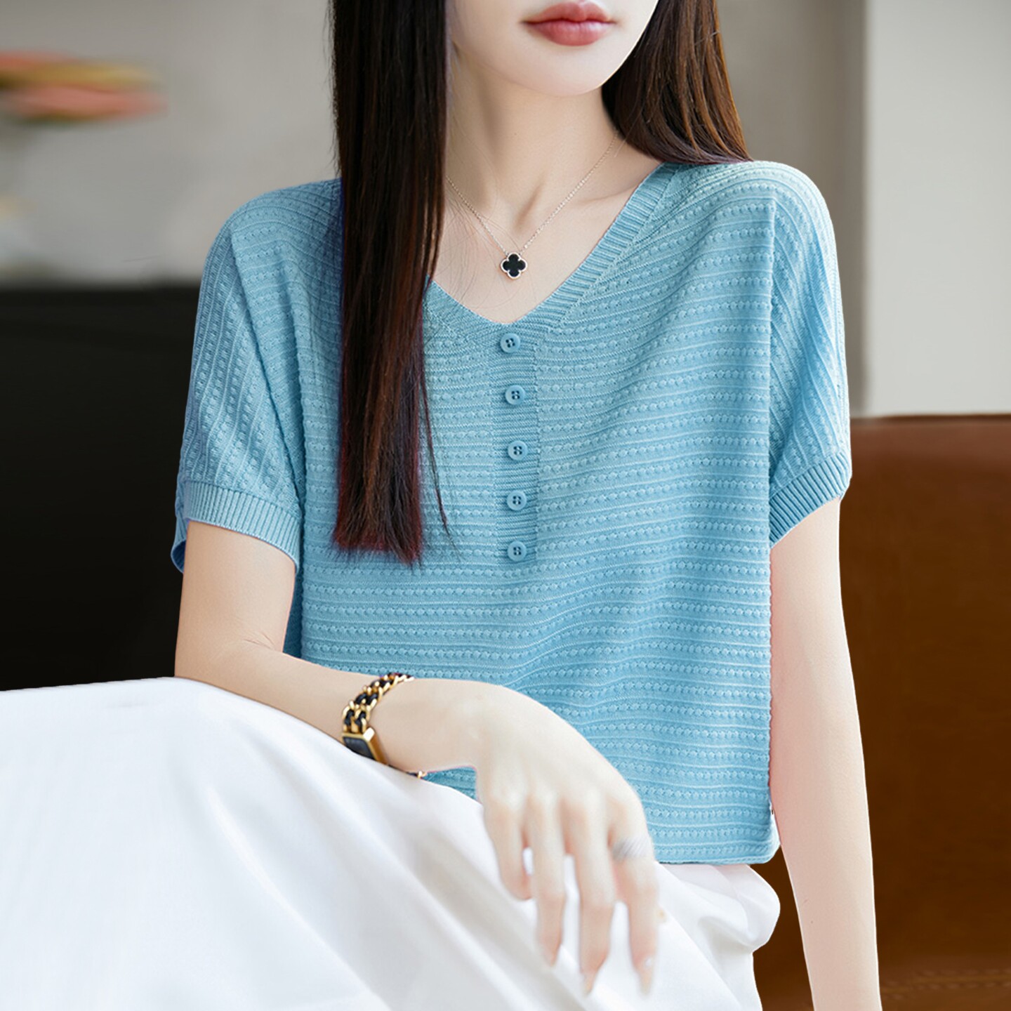 2026新款V领纯色针织短袖t恤女夏季薄款冰丝针织衫大码女装上衣