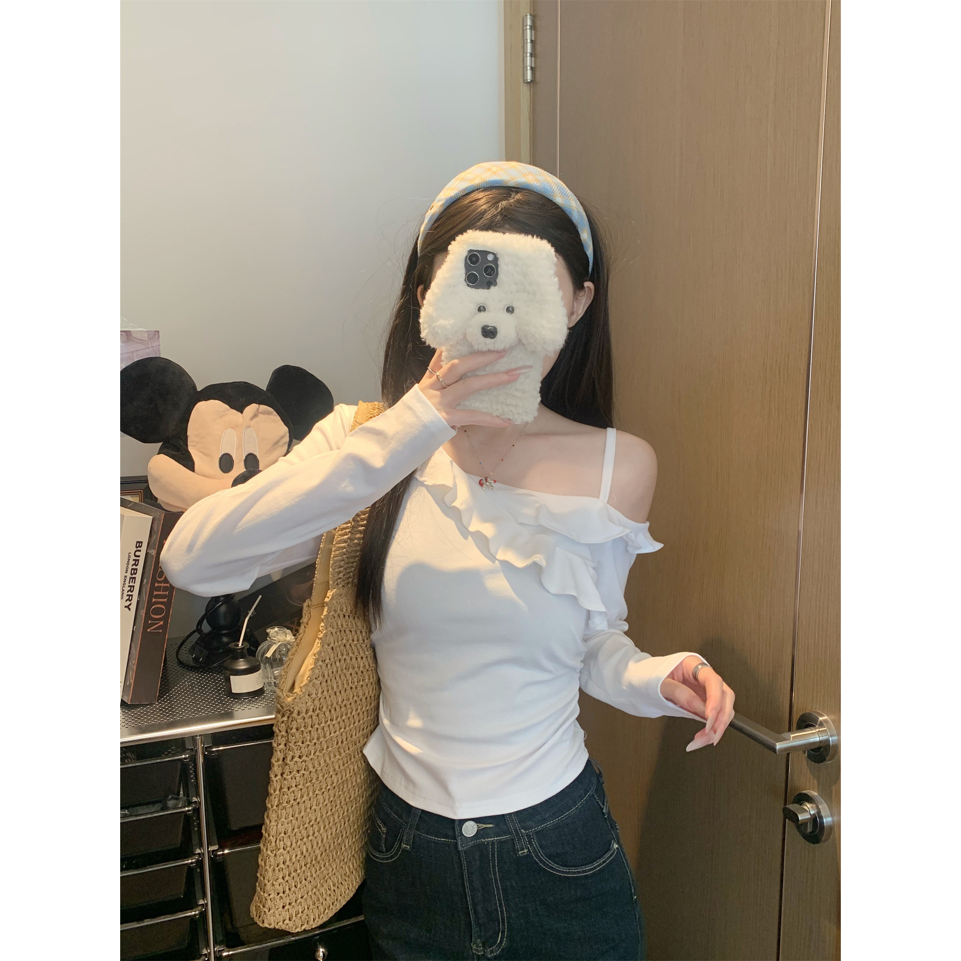 斜肩荷叶边拼接褶皱收腰修身长袖T恤女装2025年新款小众漏肩上衣