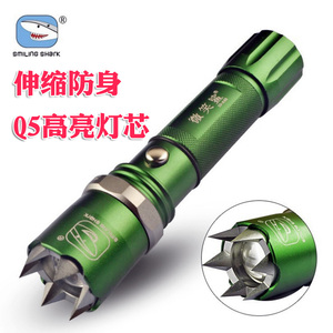 可伸缩变焦LED车用防身手电筒