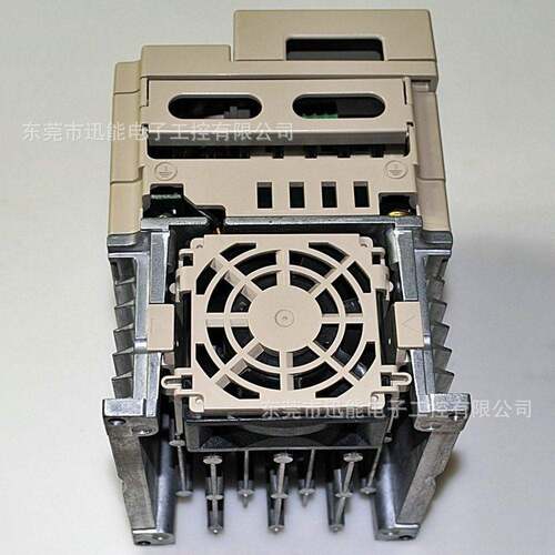 CIM安川R-V7DT议21P 5安川YASKAWA变频器 V7系列 15KW 220V.价