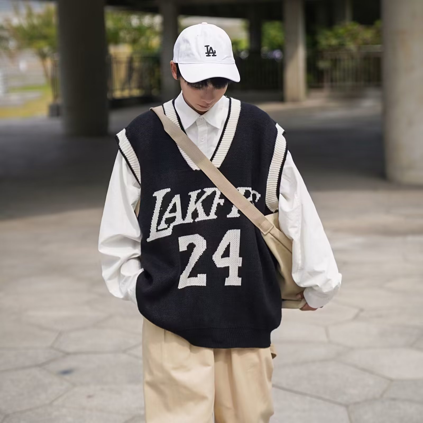 v领针织马甲男潮春秋季dk情侣装ins超火外穿jk慵懒风韩版套头毛衣