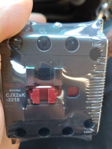 烤漆房控制柜德力西交流接触器CJX2S-3210 32A 220V
