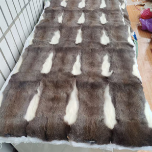 整张灰鼠皮拼接褥子毯子皮毛一体服装裤子内胆皮料保暖轻奢真皮草