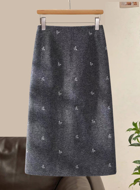 毛呢半身裙女秋冬大码胖mm高腰显瘦灰色刺绣直筒中长裙气质包臀裙