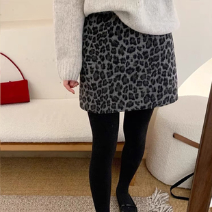 高腰显瘦A字短裙包臀裙裤 小个子毛呢豹纹半身裙女2024秋冬款 大码