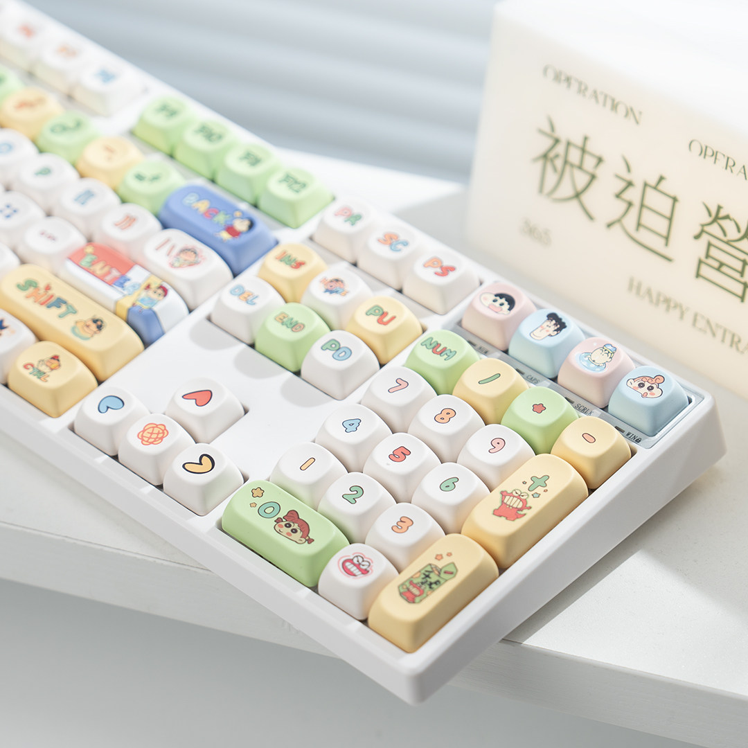 108键机械键盘全键热插拔RGB灯光