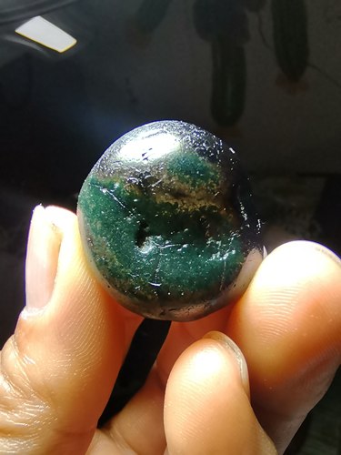 马达加斯天然绿皮玛瑙造型独特花纹优美