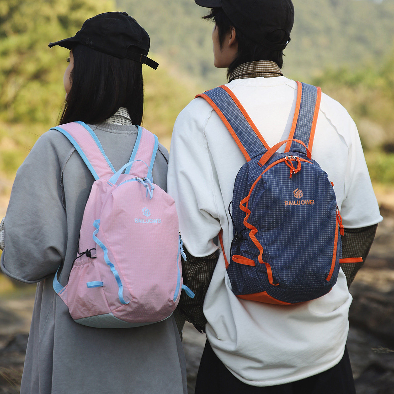 旅行袋登山轻便双肩包书包登机