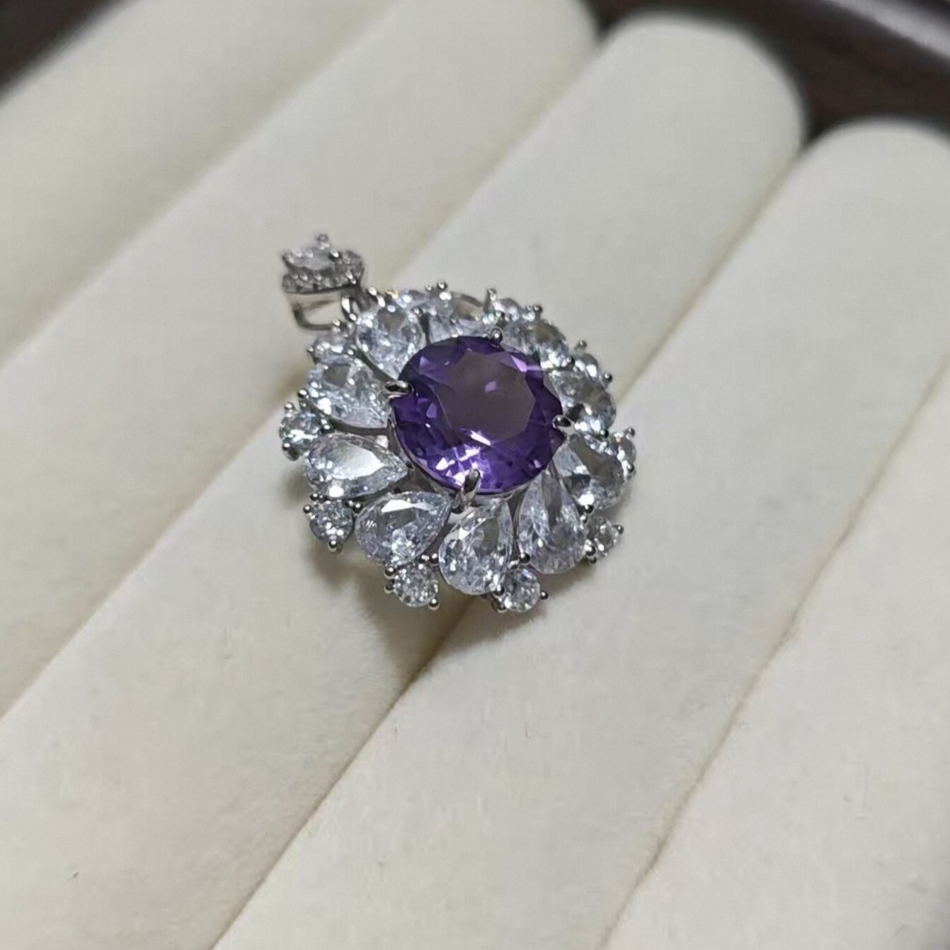天然紫水晶925银镶嵌太阳花花朵紫水吊坠项链豪华鸽子蛋玻利维亚