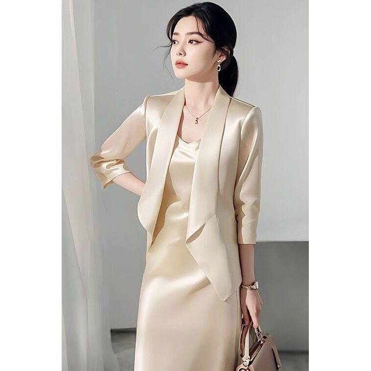 春秋新款女装套装轻奢高级感女人味欧货职业西装外套吊带裙两件套