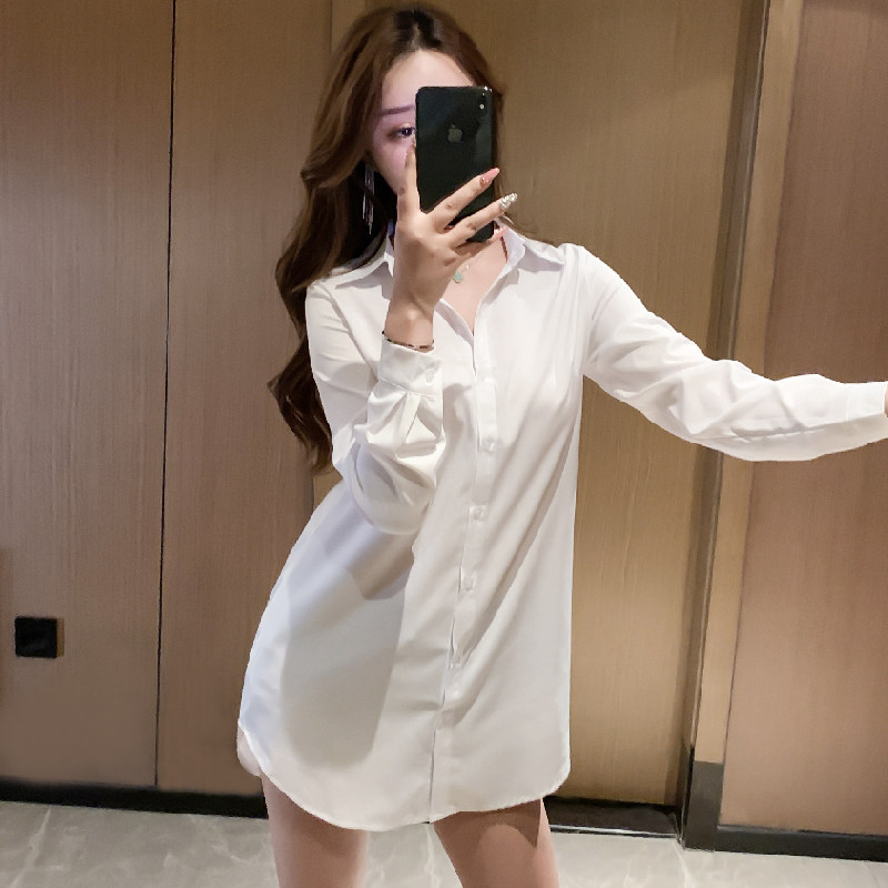 白衬衫女春秋新款长袖宽松韩版百搭大码女中长款BF打底衬衣防晒衣
