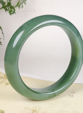 收藏级和田碧玉老料无黑点手镯