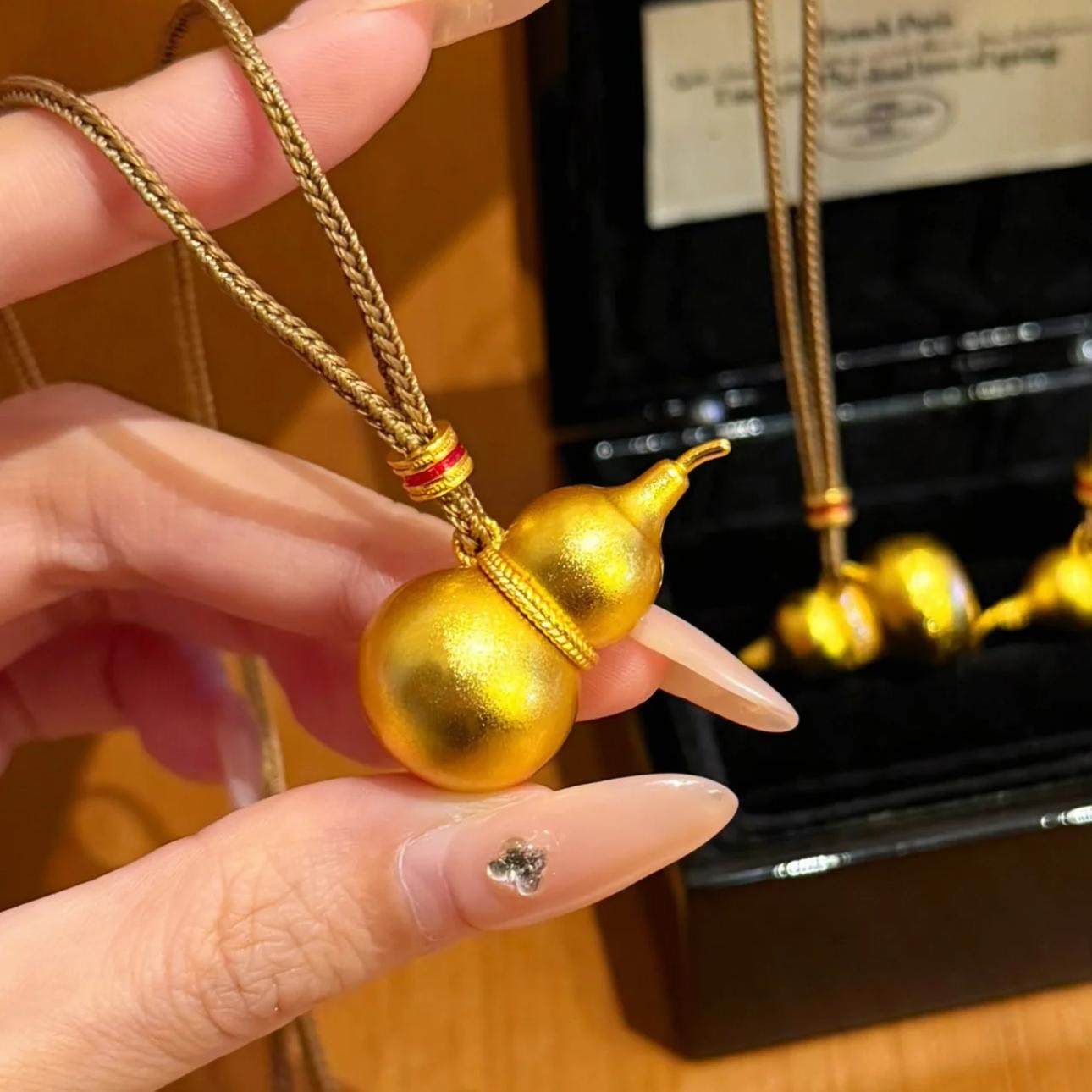 韦雪王嘉尔同款花丝葫芦黄金色吊坠毛衣链女福禄绳子款项链挂坠,饰品/流行首饰/时尚饰品新,项坠/吊坠,淘宝优惠券,粉丝福利购,淘宝优惠卷