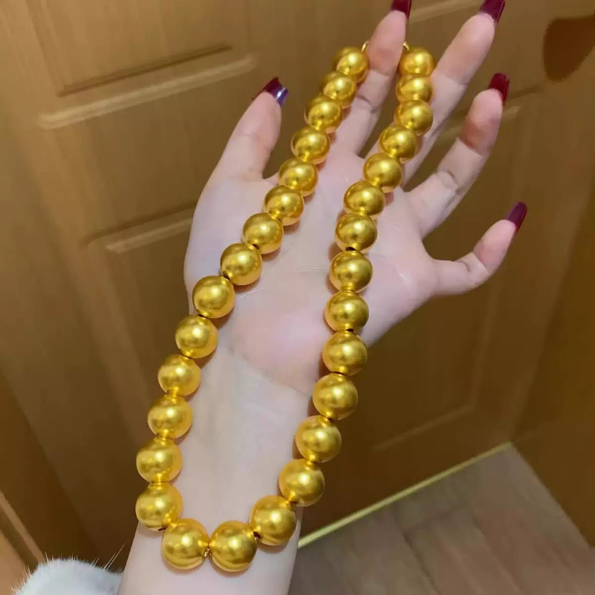 大圆珠沙金空心项链司凤同款仿真黄金色贵妇气质圆球串珠锁骨链