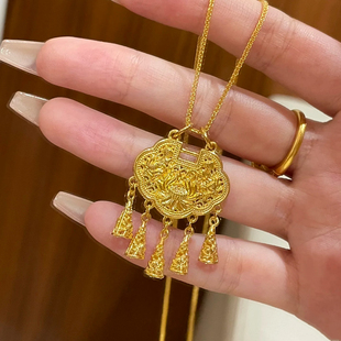 平安锁沙金吊坠仿真黄金色长命锁流苏铃铛璎珞风铃莲花金锁挂坠