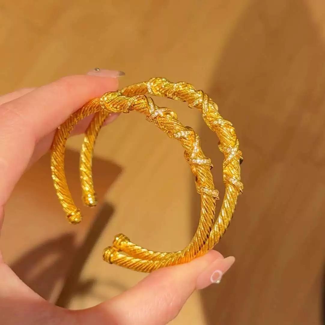 麻花缠绕花丝生生不息沙金手镯女