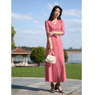 系带连衣裙PG 显瘦长裙一片式 DVF春夏 锁链印花裹身裙修身 欧美新品