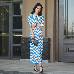 DVF2026 欧美新品 春夏碎花海边度假显瘦显高气质收腰连衣裙长款