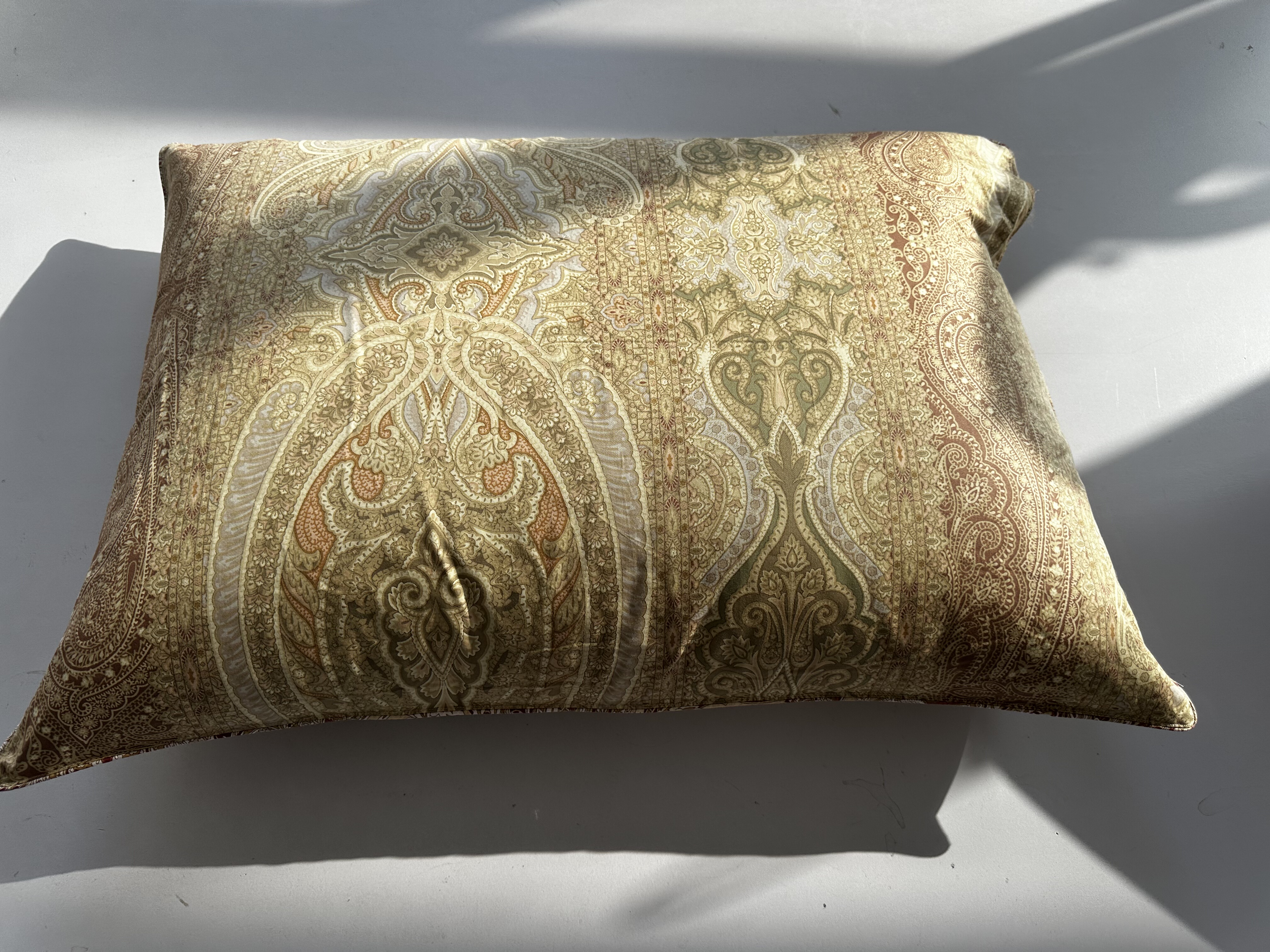 填充日本进口鸭毛鸭绒枕头枕芯50x70随机花形单个价格