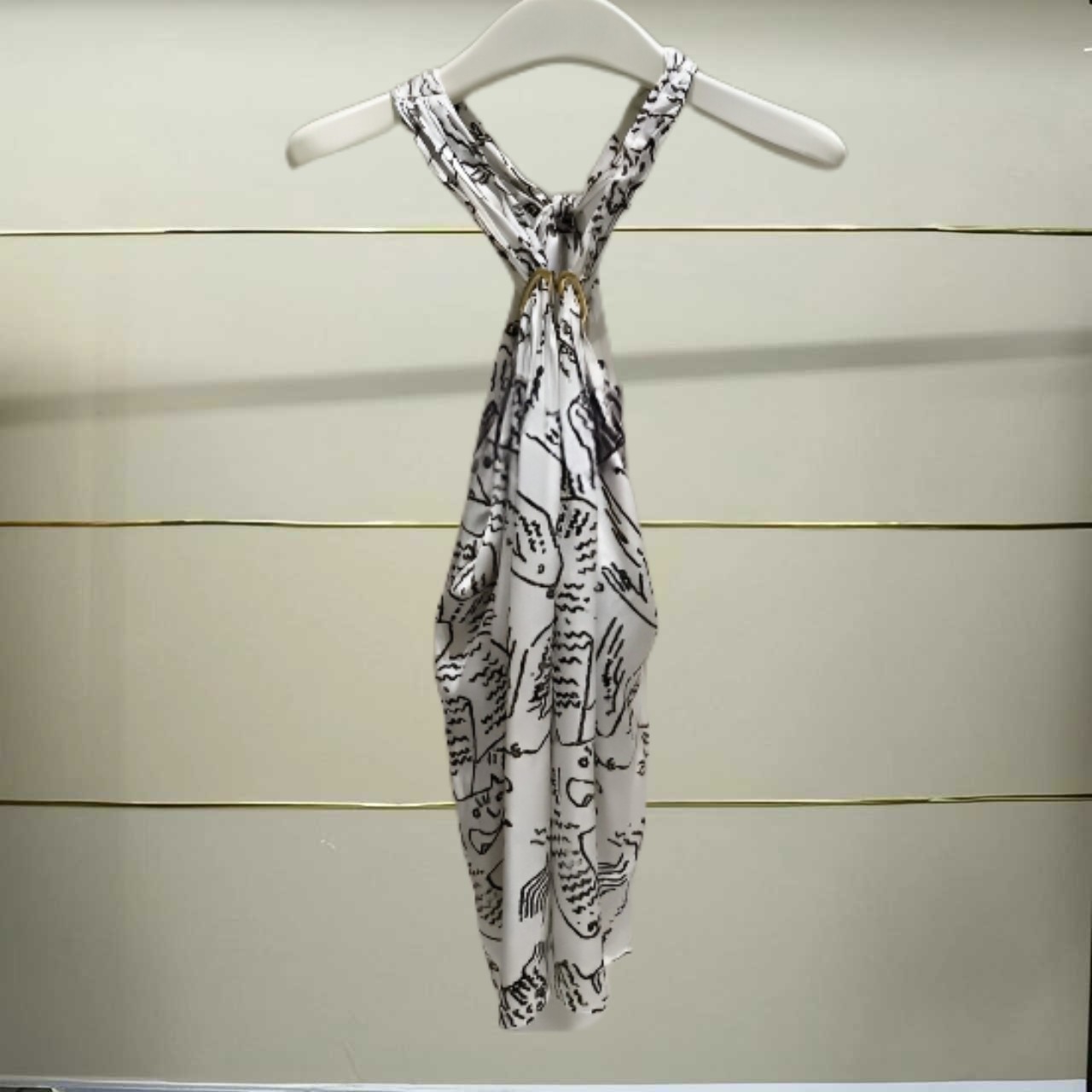 正品EBE3TOP029-250开2025秋款挂脖印花上衣