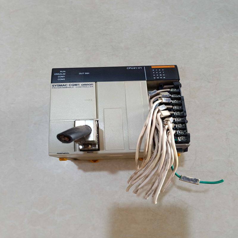 PLC控制器CQM1-CPU41-EV1 拆机