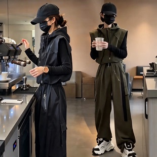 春秋新款斜拉链设计运动套装女韩版工装休闲连帽马甲阔腿裤两件套