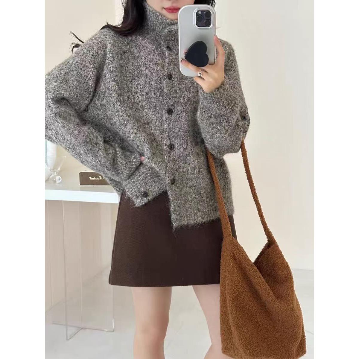 东大门高翻领针织衫2025秋上新款简约百搭宽松上衣休闲针织开衫