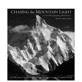 【预售】追逐山野天光:用镜头记录荒野之境的人生旅程 Chasing the Mountain Light 原版英文摄影作品集自然景观图书