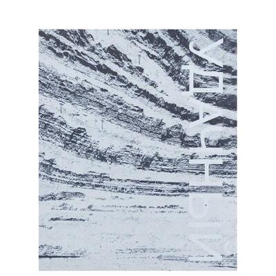 【现货】幸运/乌达奇尼：汉娜·范·阿舍 LUCKY / Udachny: Hanne Van Assche 原版英文摄影作品集人文景观图书
