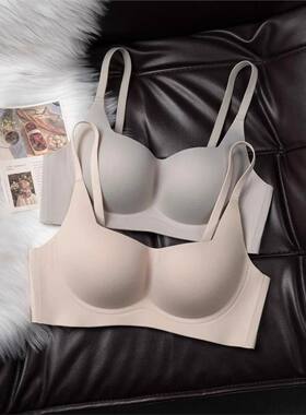Untouched cloud like nude lingerie for women聚拢防下垂文胸罩