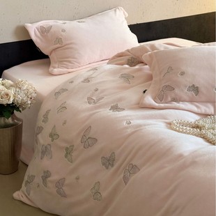 通州区雅佰庭纺织品厂高档心蝶恋刺绣全消光加厚牛奶绒四件套床单