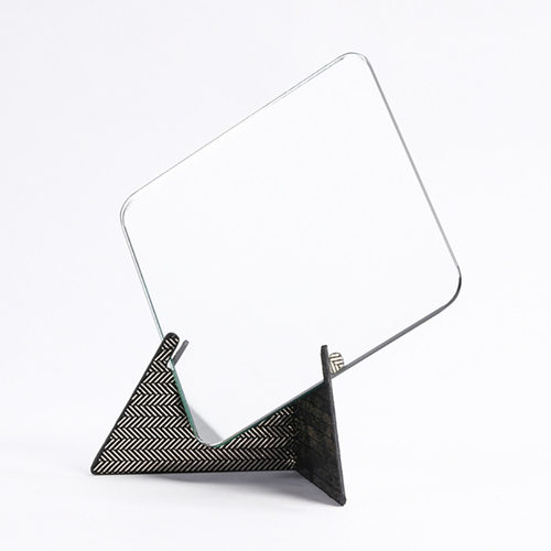 现代化妆镜轻奢皮质金属卧室梳妆台摆件客厅样板房设计师软装饰品