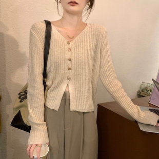 开衫 suseyiku 宽松V领纯色设计感6羊毛针织长袖 韩版 毛衣外套 秋季
