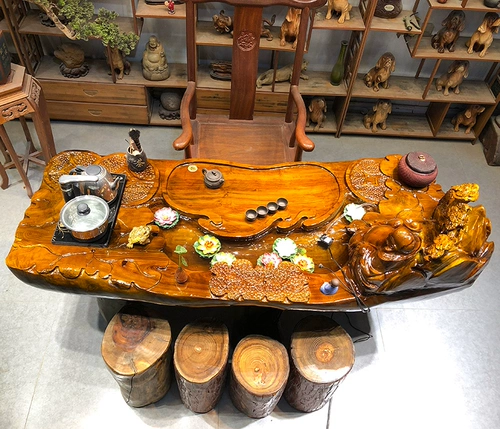 Корнеодичный чайный стол