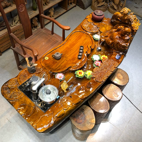 Корнеодичный чайный стол