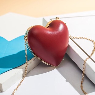 Biue house酒红色爱心包包可爱迷你桃心形单肩斜跨包chic链条女包