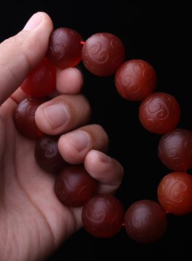 雕刻回纹珠红玛瑙大颗粒手串