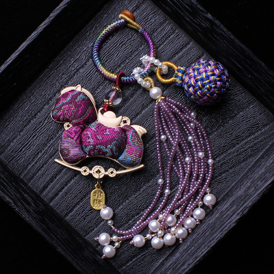 紫色双面小马非遗宋锦包包挂件流苏编有球必应汉服挂饰车挂钥匙坠