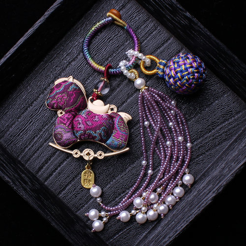 紫色双面小马非遗宋锦包包挂件流苏编有球必应汉服挂饰车挂钥匙坠