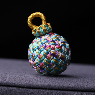 Q14成品编织有球必应彩色绣球吊坠配件配饰钥匙扣手机包包挂件diy