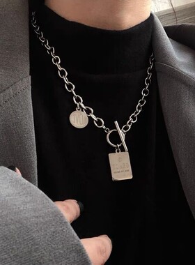 小众轻奢简约字母吊坠项链女百搭钛钢不掉色ins嘻哈锁骨链ins风
