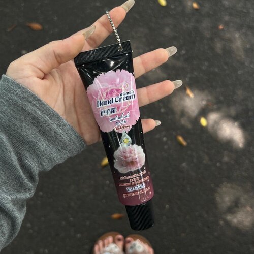 泰国黑色芍药护手霜泰香了~