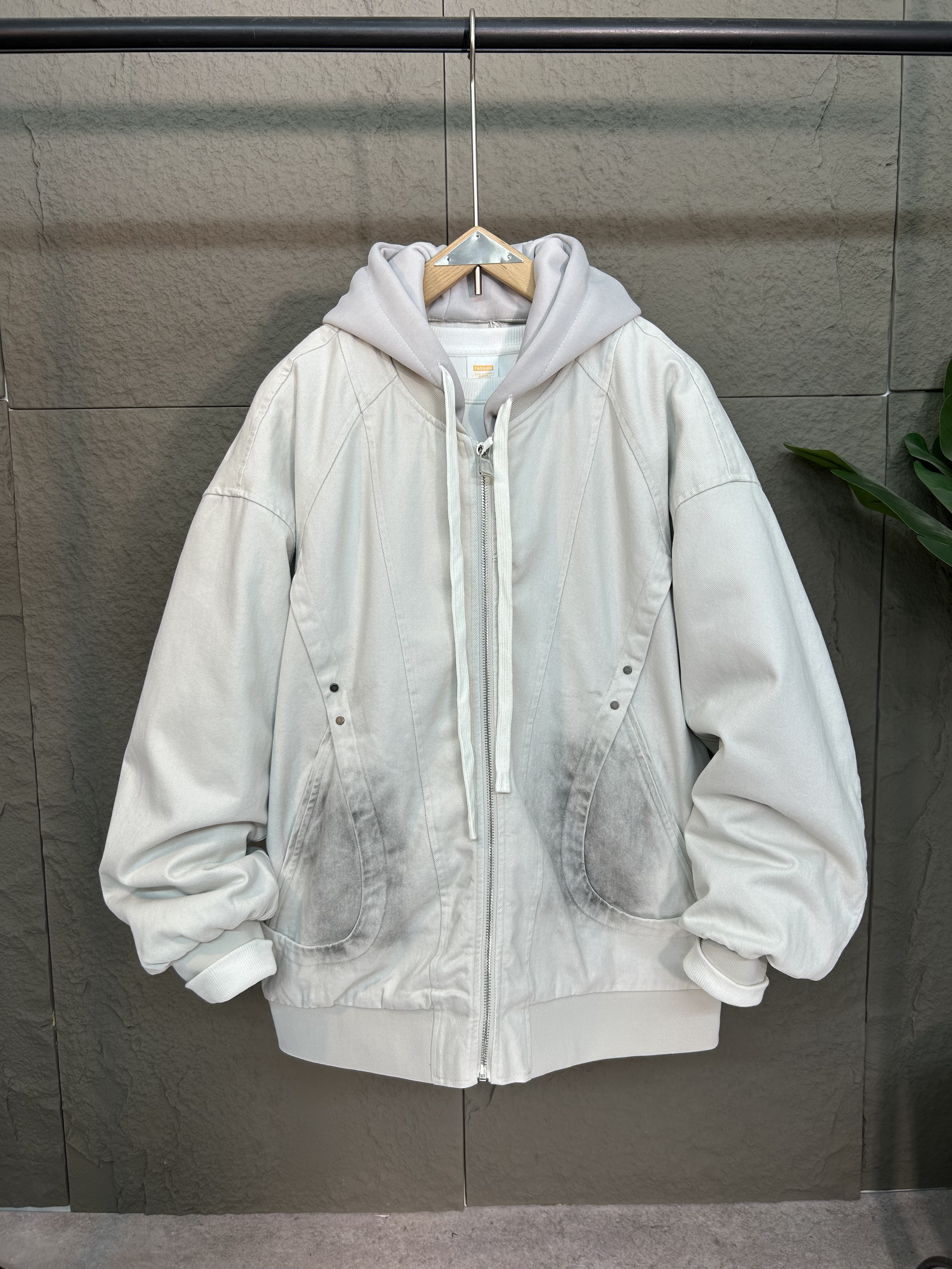 潮牌牛仔夹克加绒加厚冬季洗水扎染可拆卸帽外套宽松阔版男女情侣