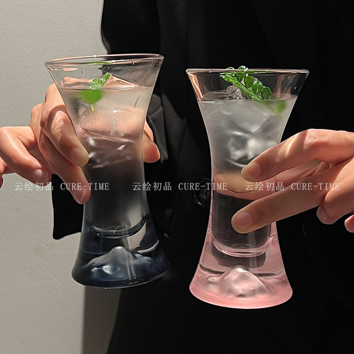 ins风高颜值收腰观山水晶鸡尾酒