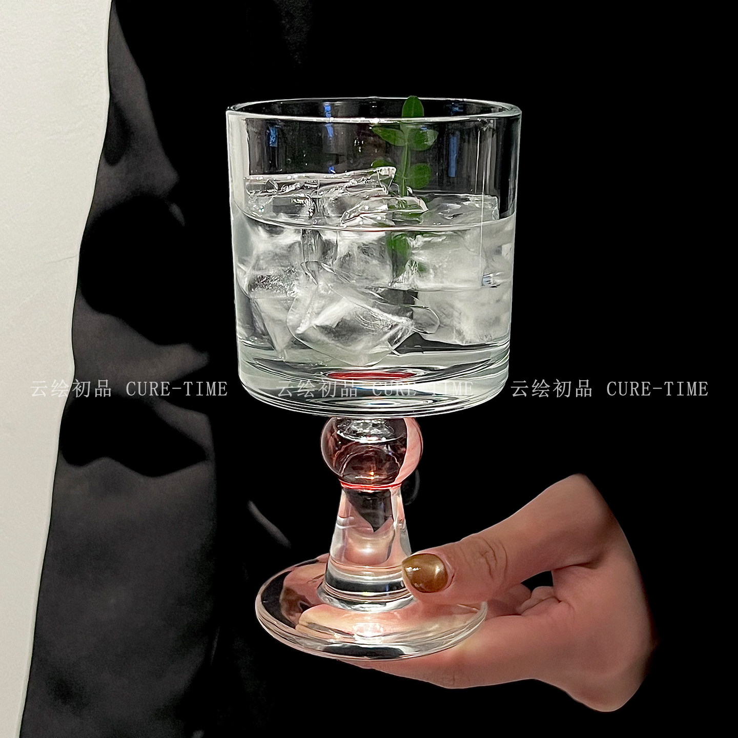 高脚杯小众设计中古高级感玻璃杯复古ins风香槟杯酒杯果酒冷饮杯