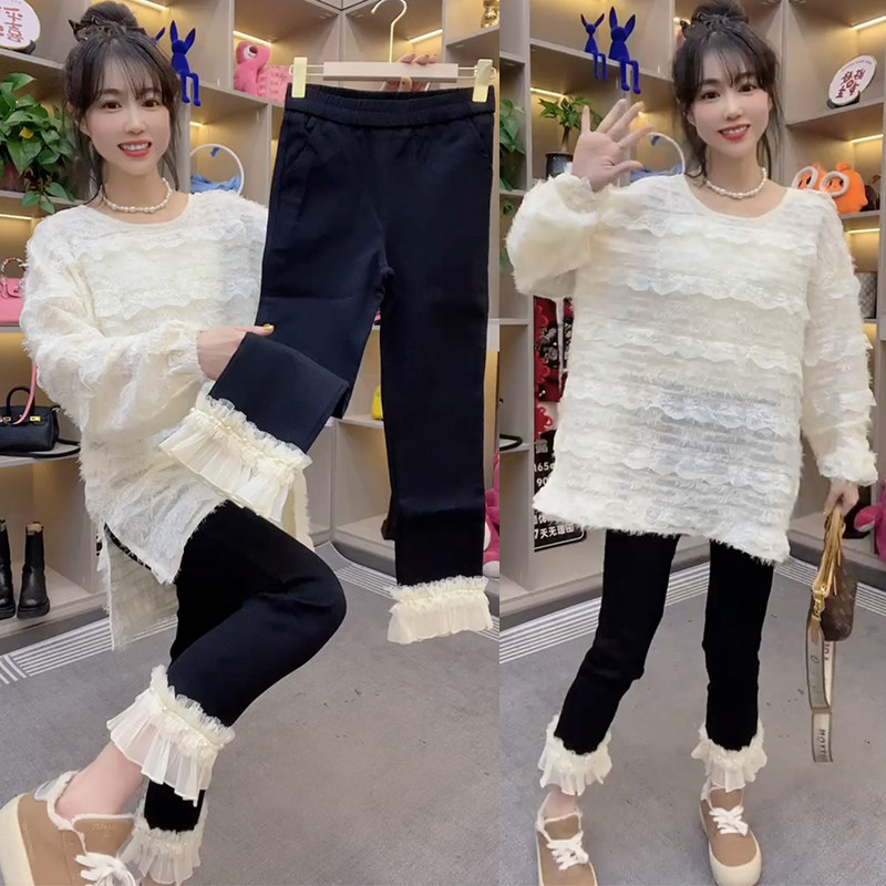 欧货2024春女新款设计感气质白色花边拼接显瘦直筒裤打底裤九分裤,女装/女士精品,休闲裤,淘宝优惠券,粉丝福利购,淘宝优惠卷