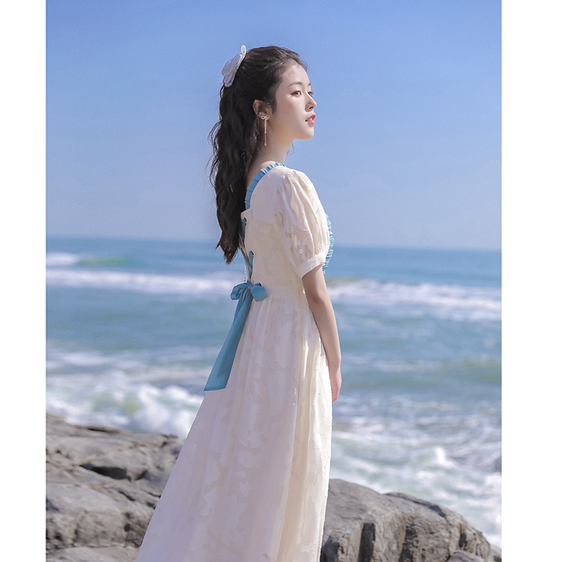 夏季新款复古气质温柔初恋少女洋气约会长裙设计感淑女显瘦连衣裙